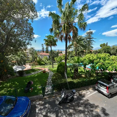 Elegante Con Piscina E Parco Apartment