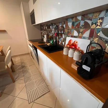 Appartamento Elegante Con Piscina E Parco