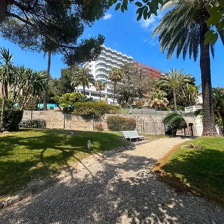 Elegante Con Piscina E Parco *