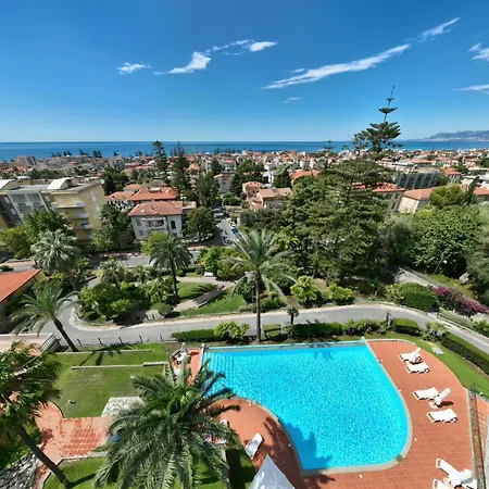 Apartment Elegante Con Piscina E Parco Bordighera